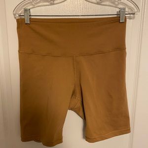 Old Navy Beige Bicycle Shorts - Large